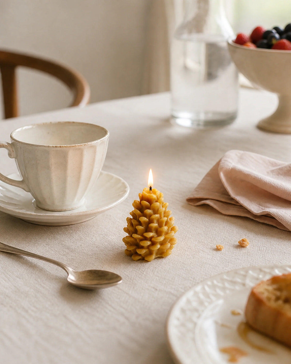 Pinecone Candle